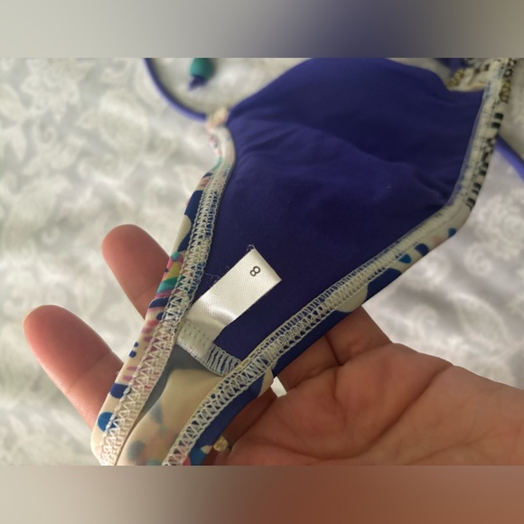 Insight swim top xs or small - Picture 3 of 5